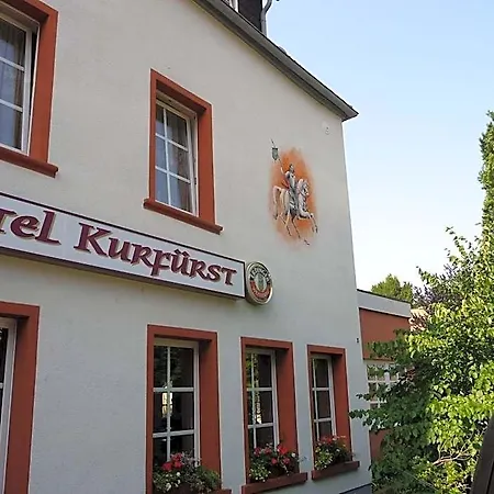 酒店 Kurfuerst Garni 3*