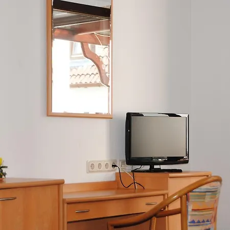 Kurfuerst Garni Hotel